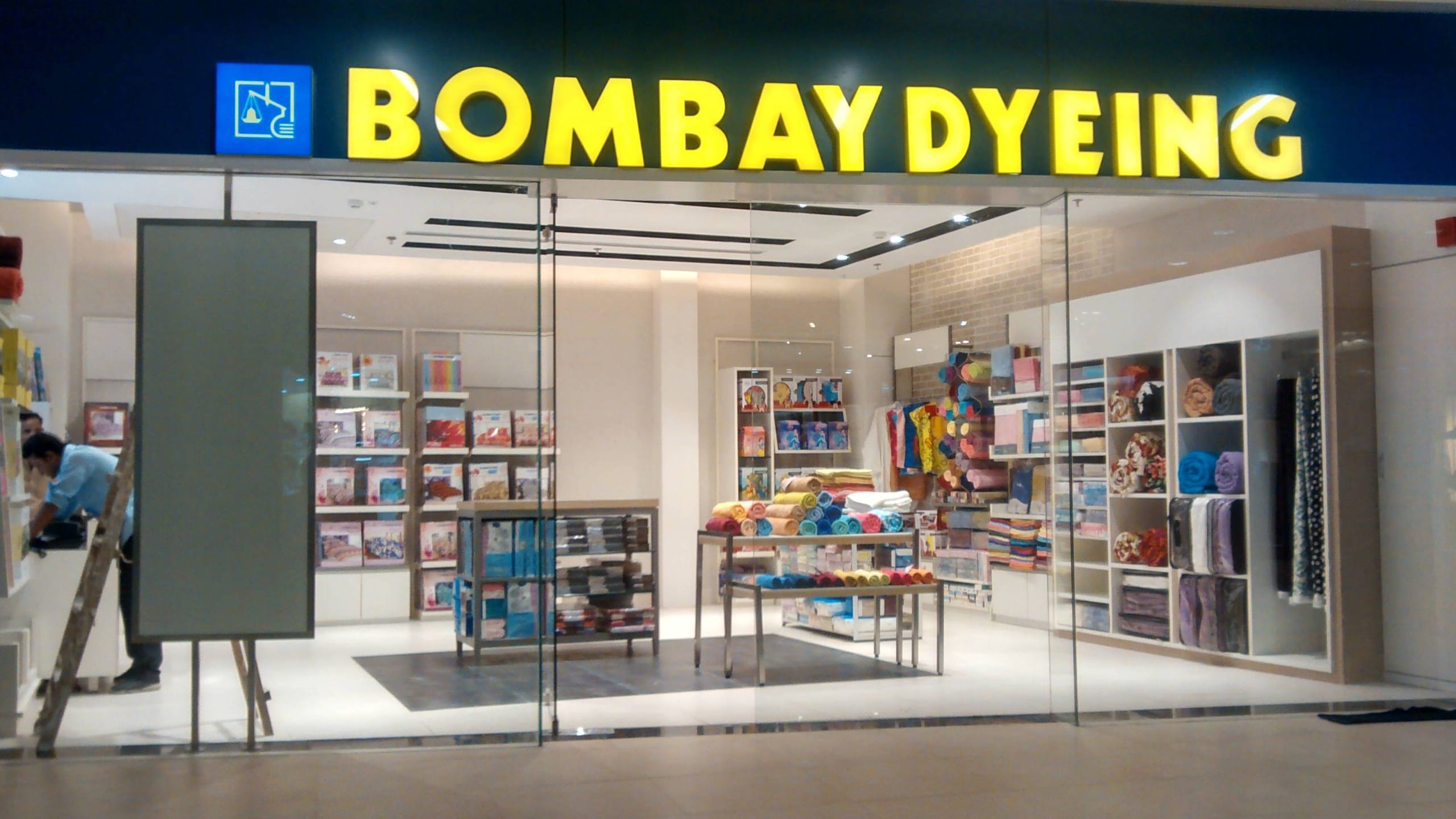  Bombay Dyeing 