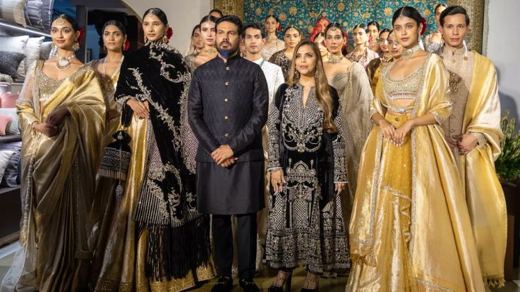 Swadesh partners with Falguni Shane Peacock