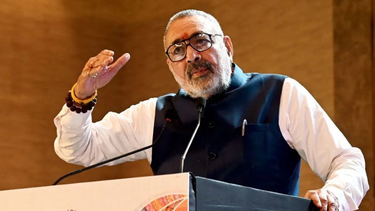 Giriraj Singh advocates for milkweed fibre production and application | Technical Textile News
